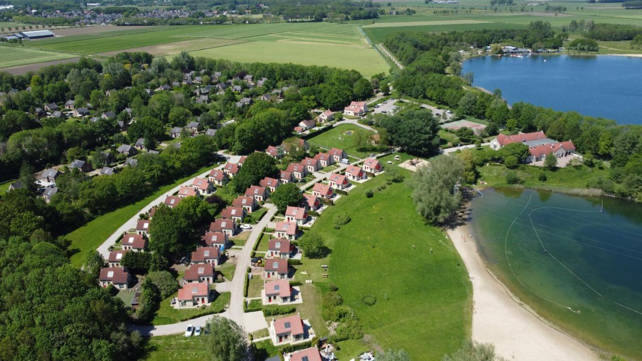 Vakantiepark 't Broeckhuys Hotell Ewijk Exteriör bild