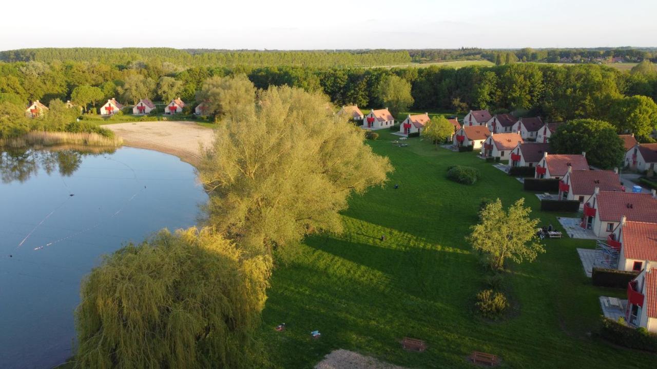 Vakantiepark 't Broeckhuys Hotell Ewijk Exteriör bild