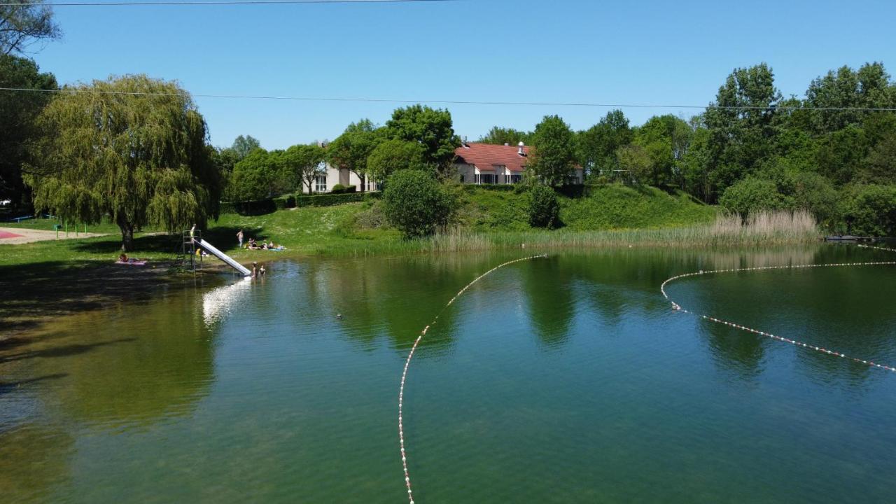 Vakantiepark 't Broeckhuys Hotell Ewijk Exteriör bild