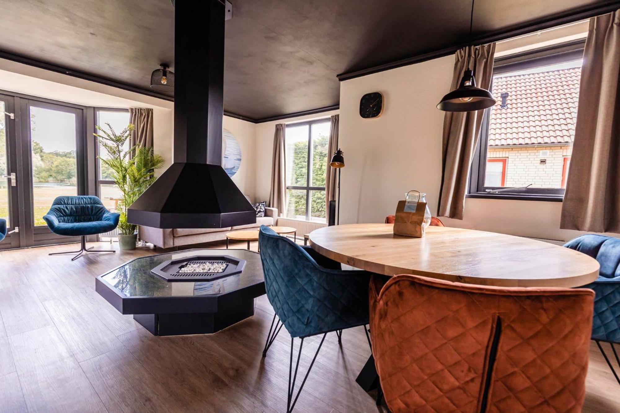 Vakantiepark 't Broeckhuys Hotell Ewijk Rum bild